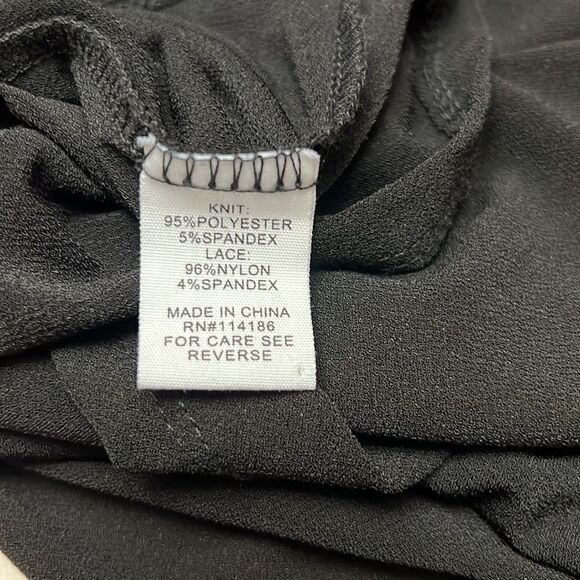 89th + Madison Blouse Size Large - Picture 6 of 7